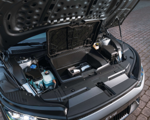 Kia EV6 frunk 01
